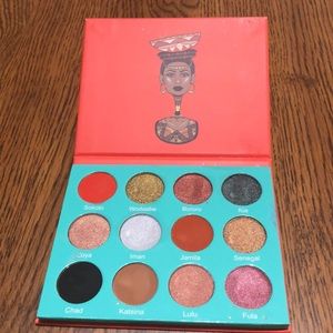 JUVIA’S PLACE The Saharan Eyeshadow Palette